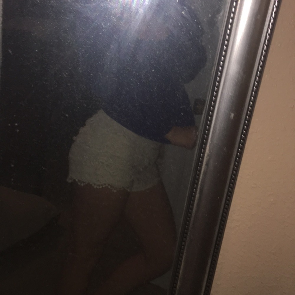 super cute lace shorts